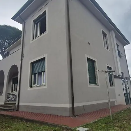 Ferienhaus Eremare Val Di Magra Casa Stazione-Fornola